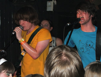 click here to visit Los Campesinos at Myspace