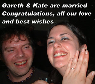 Gareth & Kate's married dancing debut with Super Furry Animals 'Fire In My Heart'