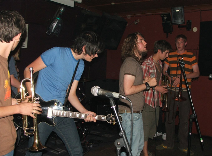 Click here to visit Newport's ska, reggae and pop punk enthusiasts the Beethoven Boyos @ myspace