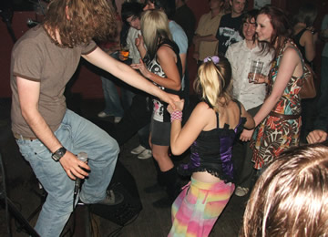 Click here to visit Newport's ska, reggae and pop punk enthusiasts the Beethoven Boyos @ myspace